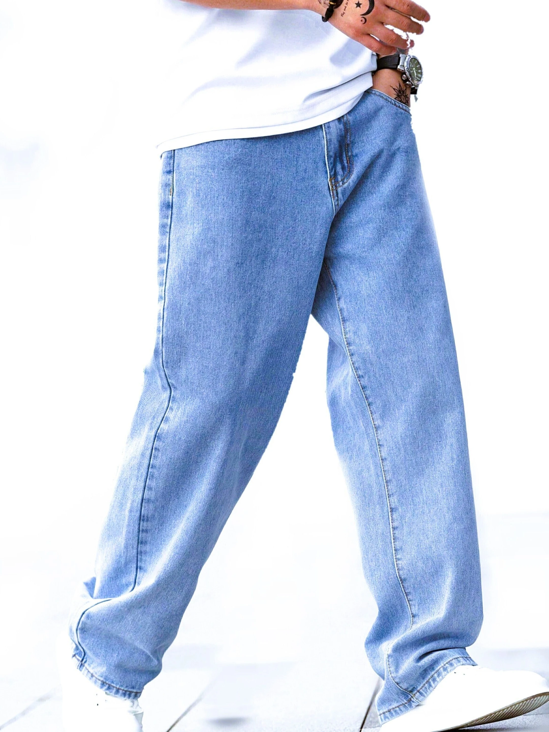 Men Loose Fit Mid Rise Light Blue Jeans