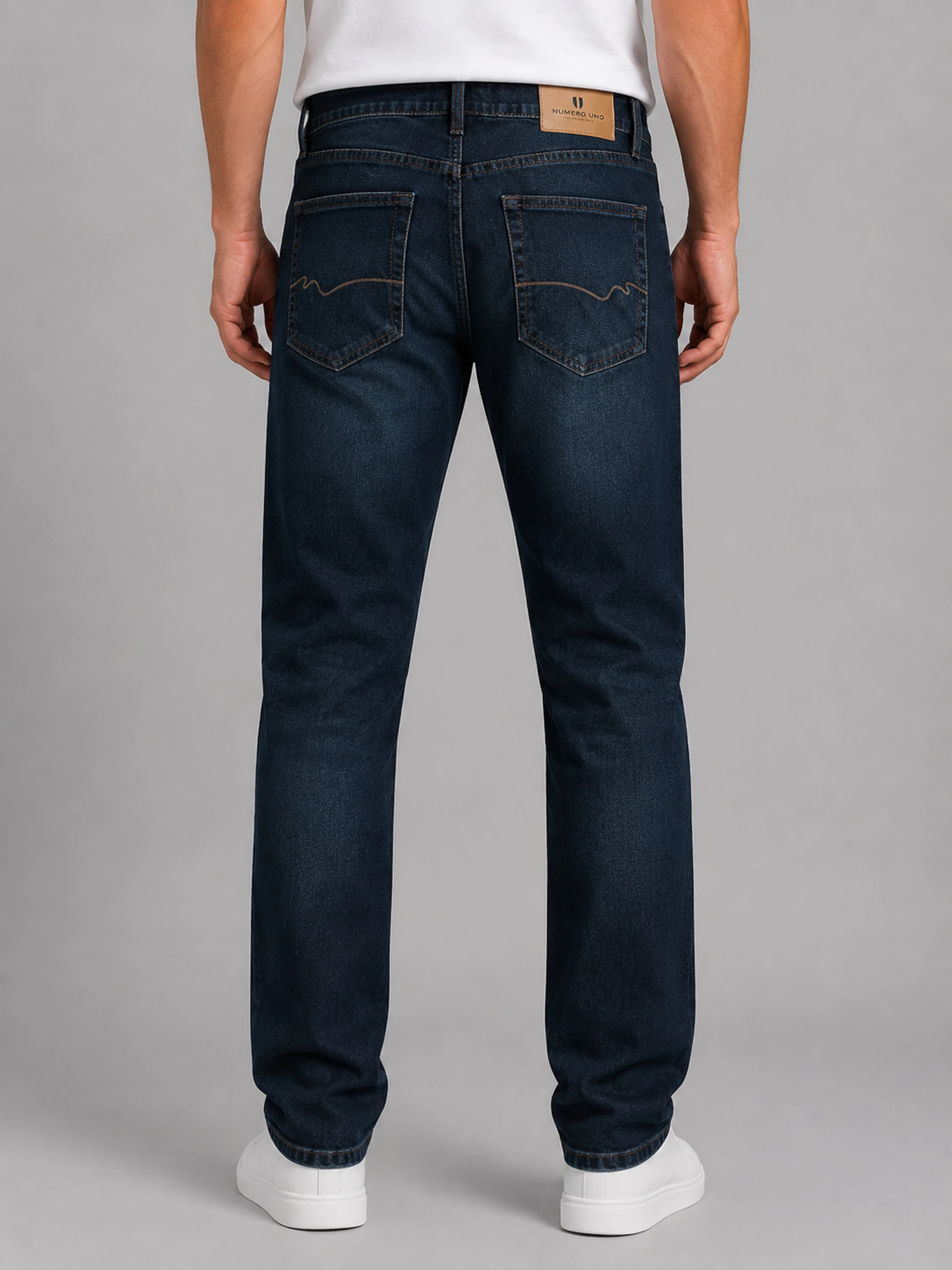 Men Regular Mid Rise Blue Jeans