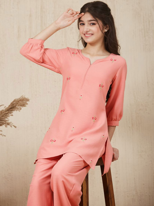 Girls Embroidered Kurta and Pant Set