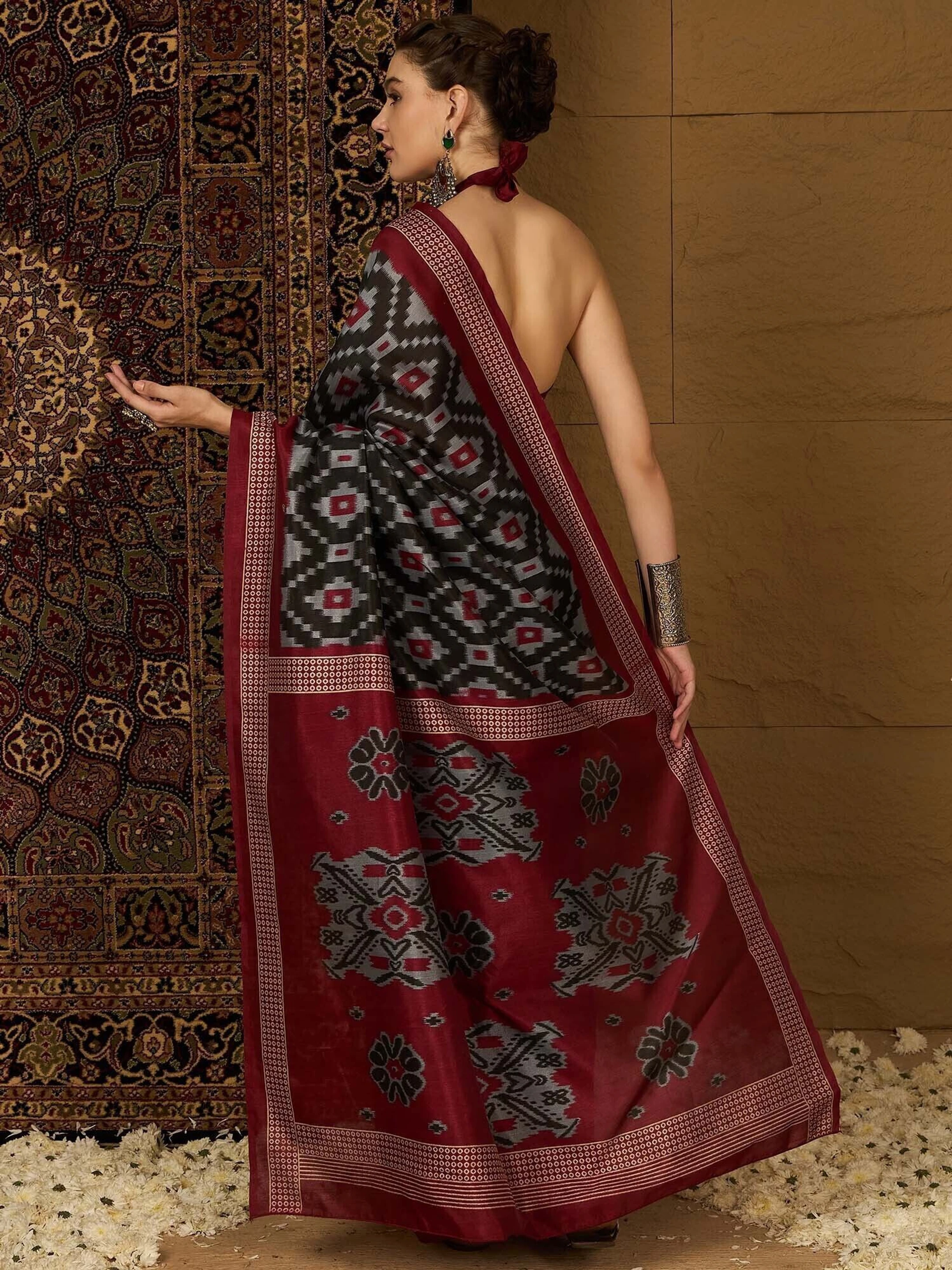 Printed Ikkat Silk Blend Saree (Black)