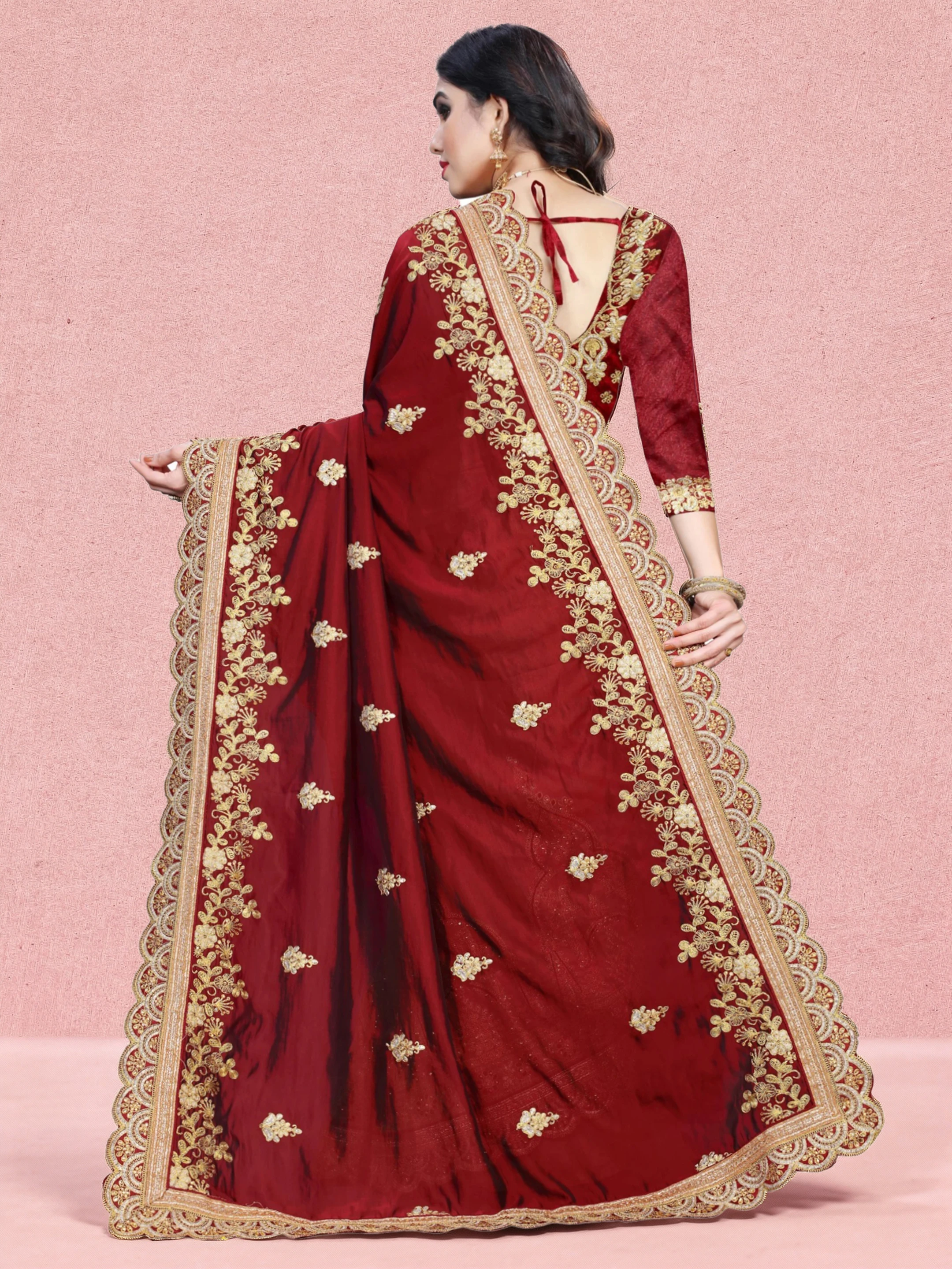 Floral Print Bollywood Silk Blend, Art Silk Saree (Maroon, Cream)